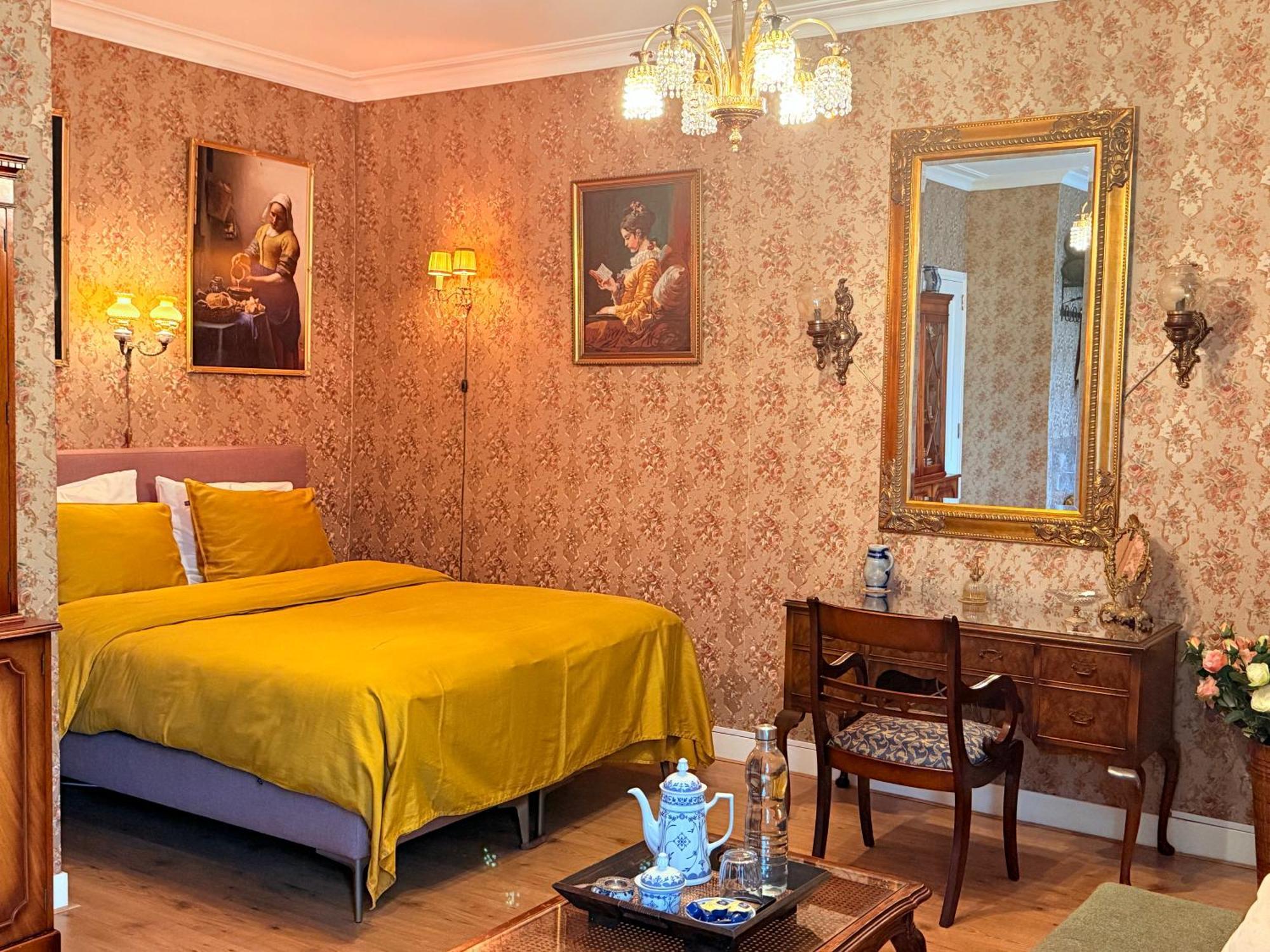 Luxurious Classical Dutch Styled Room In City Centre Of The Hague - Home Stay Eksteriør bilde